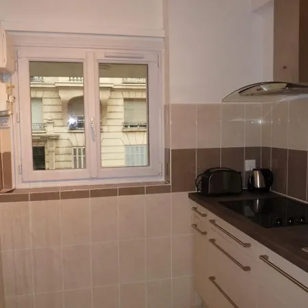 Appartement Sleeps 4 Air Con Wifi T229873 Cannes