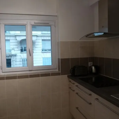 Appartement Sleeps 4 Air Con Wifi T229873