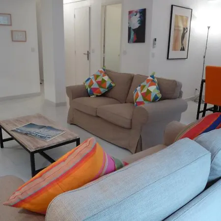 Sleeps 4 Air Con Wifi T229873 Appartement *