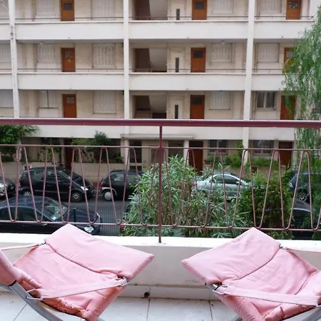 Sleeps 4 Air Con Wifi T229873 Appartement
